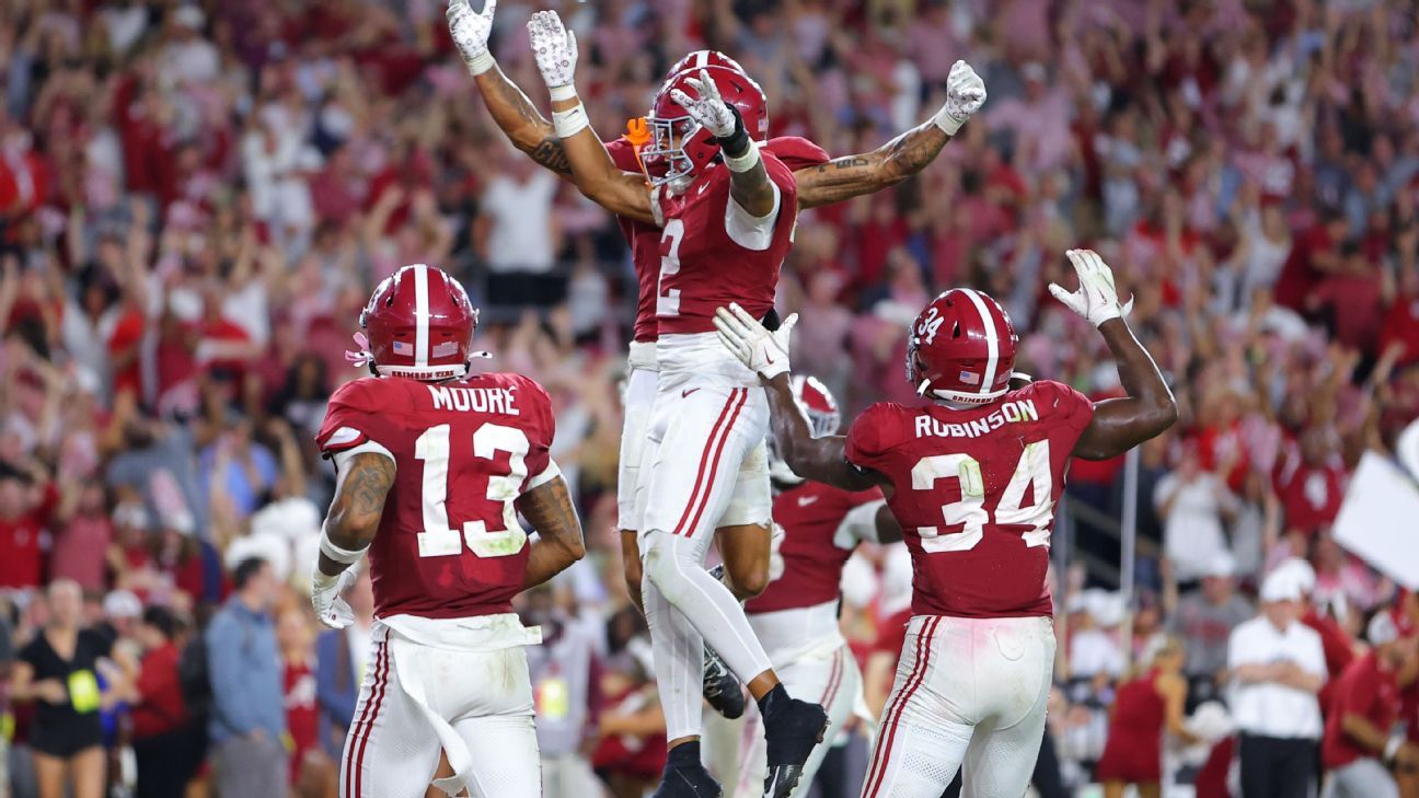 Alabama blows a 28-0 lead and escapes Georgia with a late touchdown