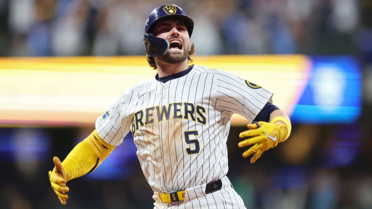 Brewers rally in 8th, tie up series against Mets