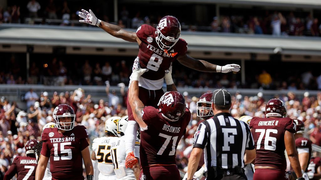 “Le’Veon Moss is key to Texas A&M’s win over No. 9 Missouri.”