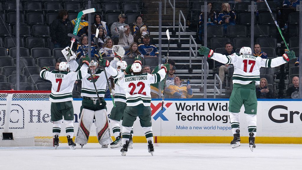 Gustavsson scores first goalie goal in Wild history