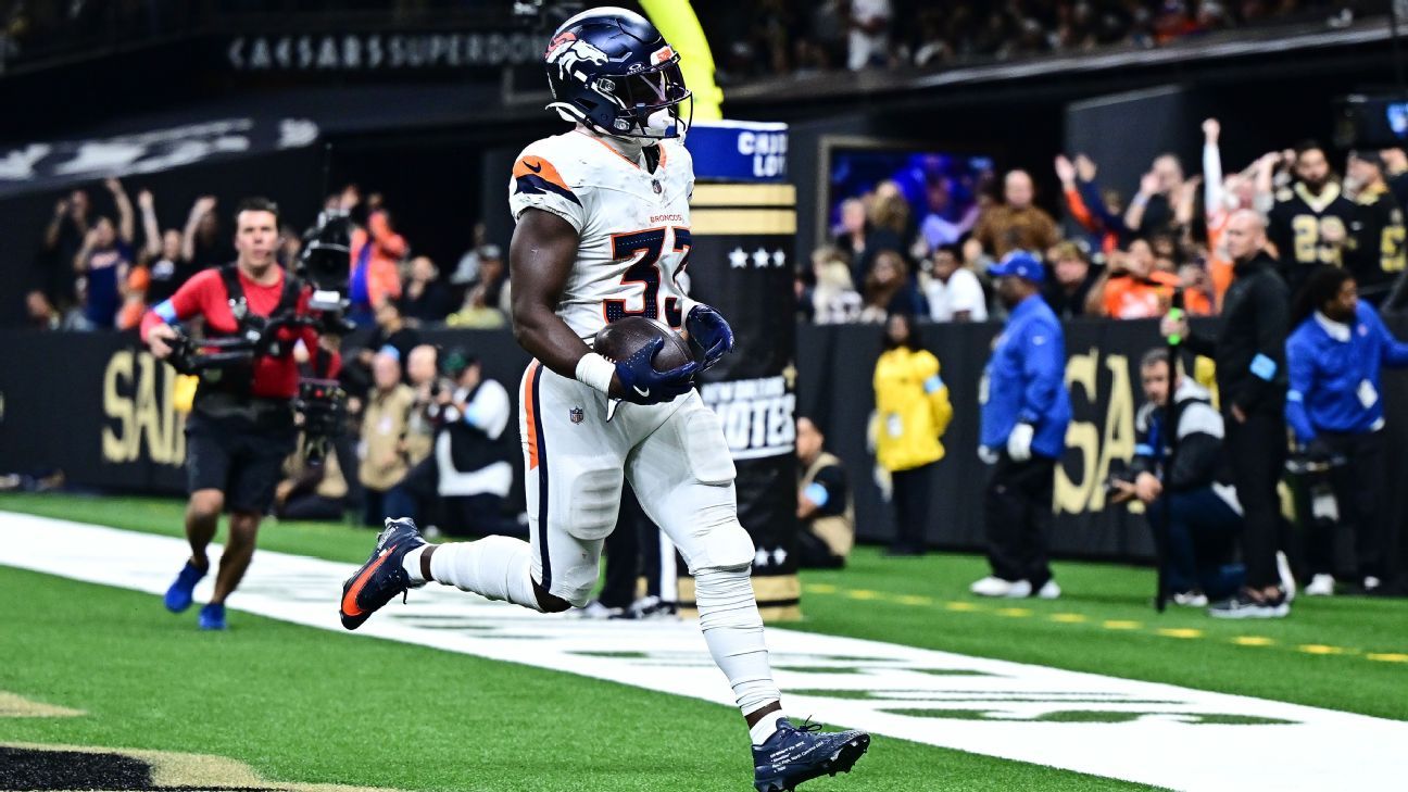 Javonte Williams de los Broncos anota touchdown de 8 yardas contra los Saints