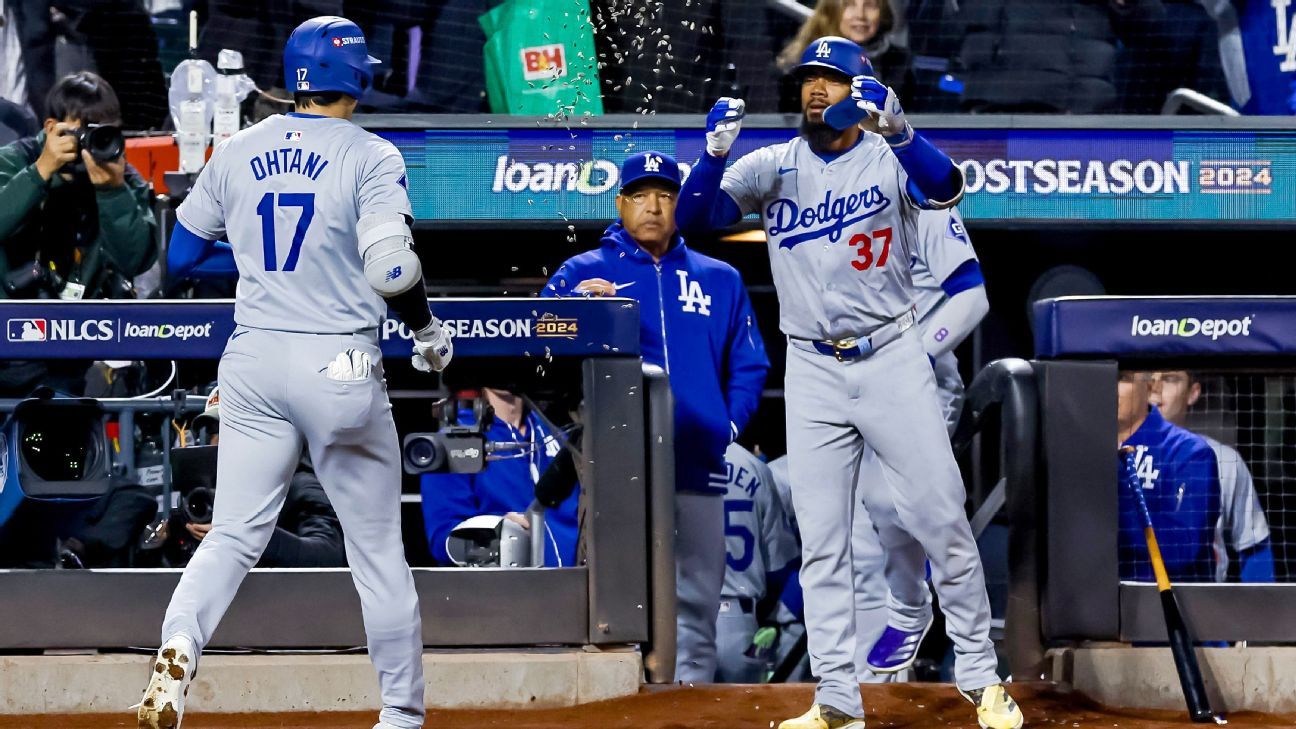 Follow live: Dodgers get on the board following a wild pitch