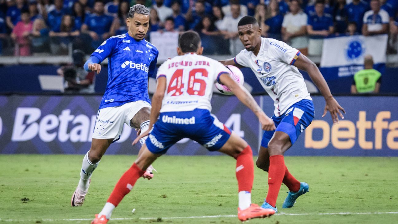Reencontro de Diniz e Ceni termina em empate e afasta Cruzeiro da Libertadores