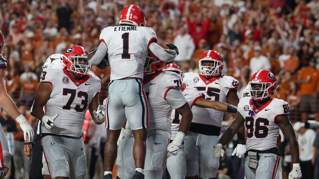 UGA weathers 'unfortunate' call to topple No. 1 UT