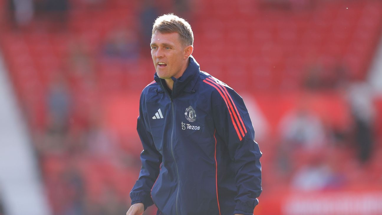 Man Utd coach Fletcher charged after ref outburst