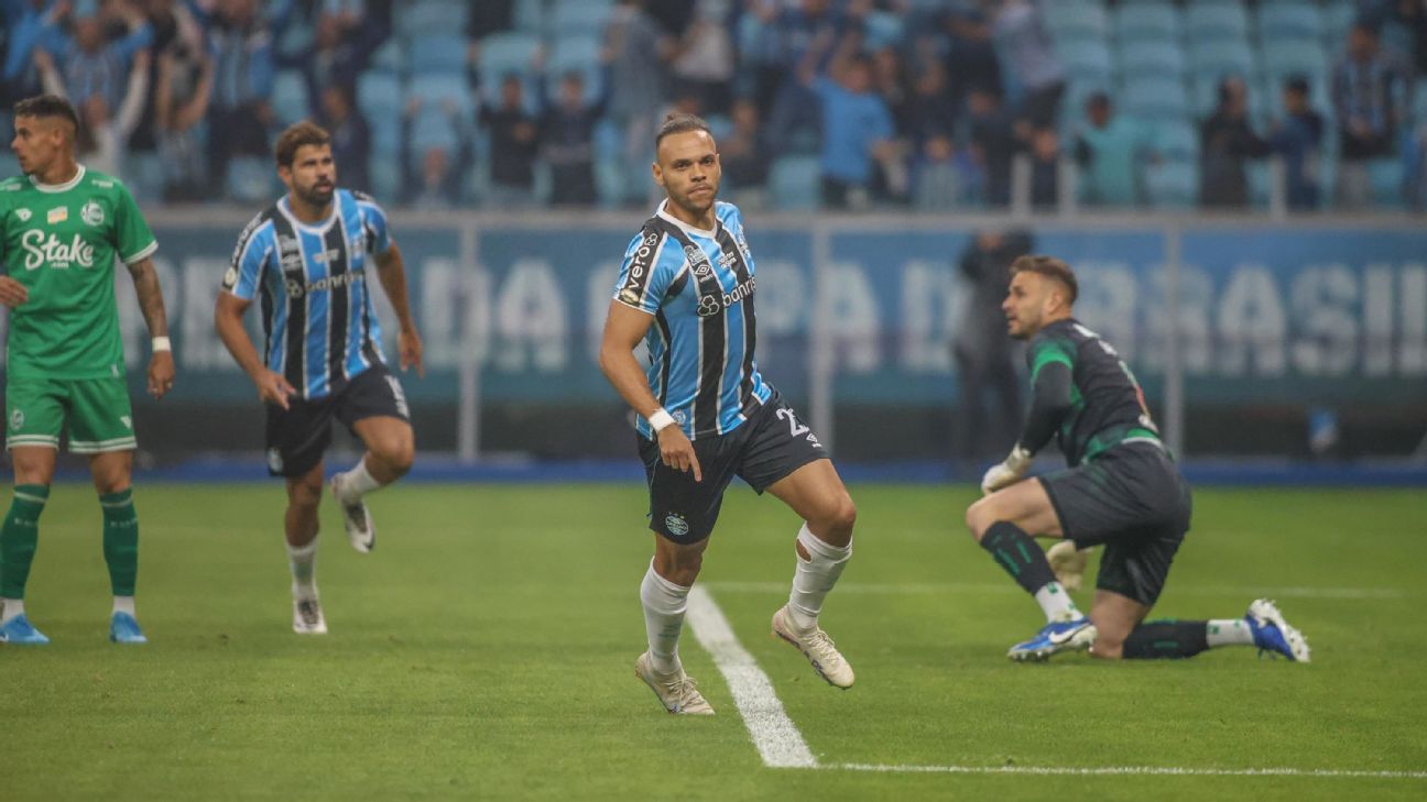 Grêmio empata com Juventude no fim e é vaiado na Arena