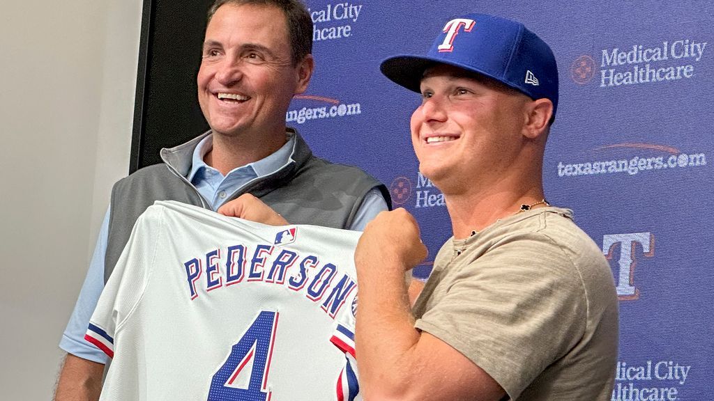 Pederson aims to 'continue to win' with Rangers