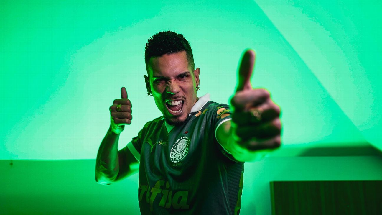 Palmeiras anuncia contratação de atacante Paulinho do Atlético-MG