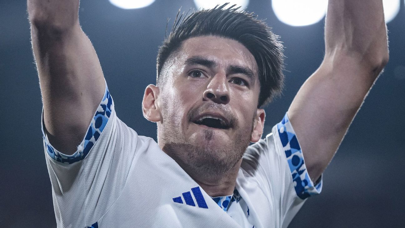 Cruzeiro adquire Villalba e renova com zagueiro até 2025.