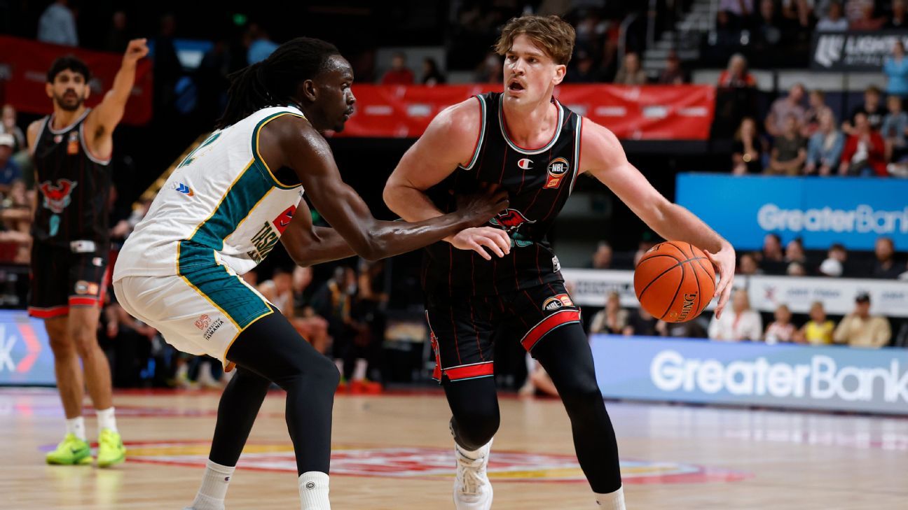 NBL Illawarra Hawks hit back to surprise Tasmania JackJumpers ESPN