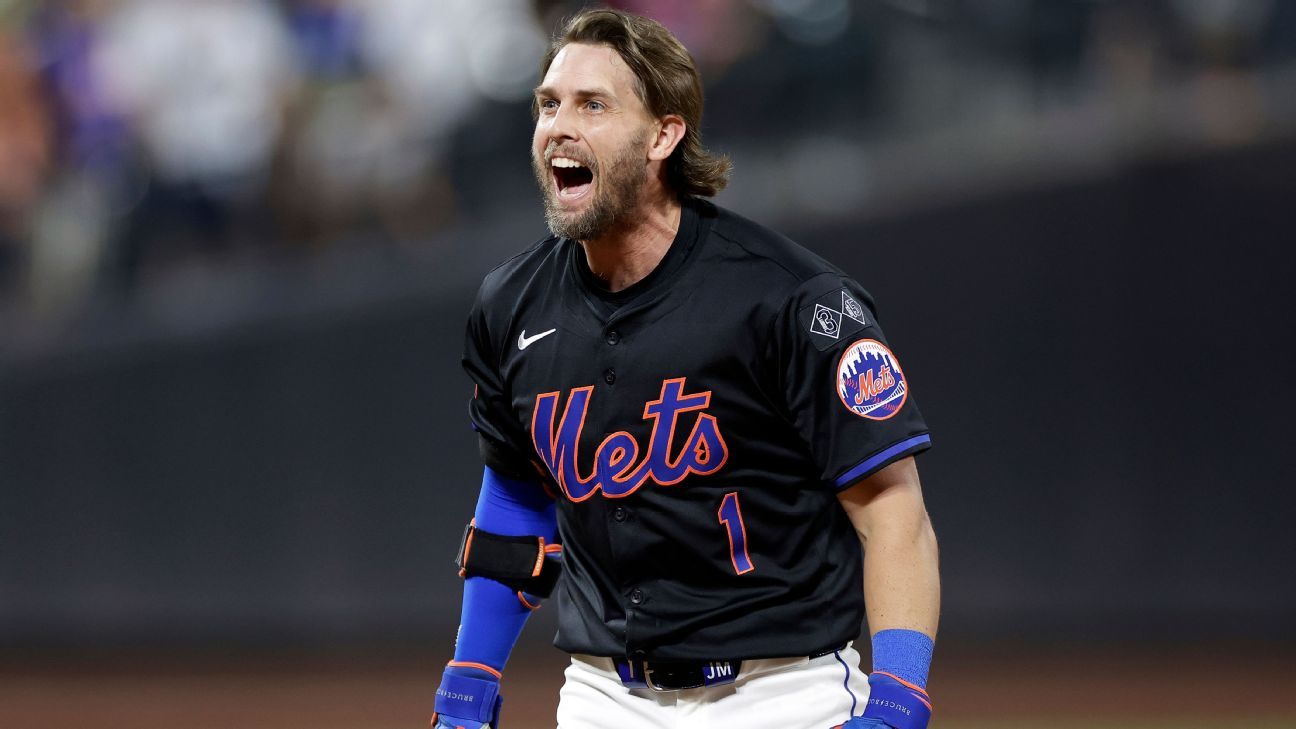 Mets’ McNeil back from season-opening IL stint