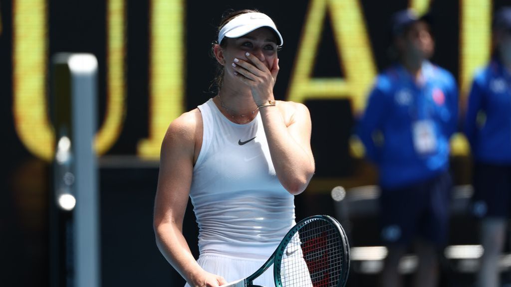 Badosa tops error-prone Gauff; into Aussie semis