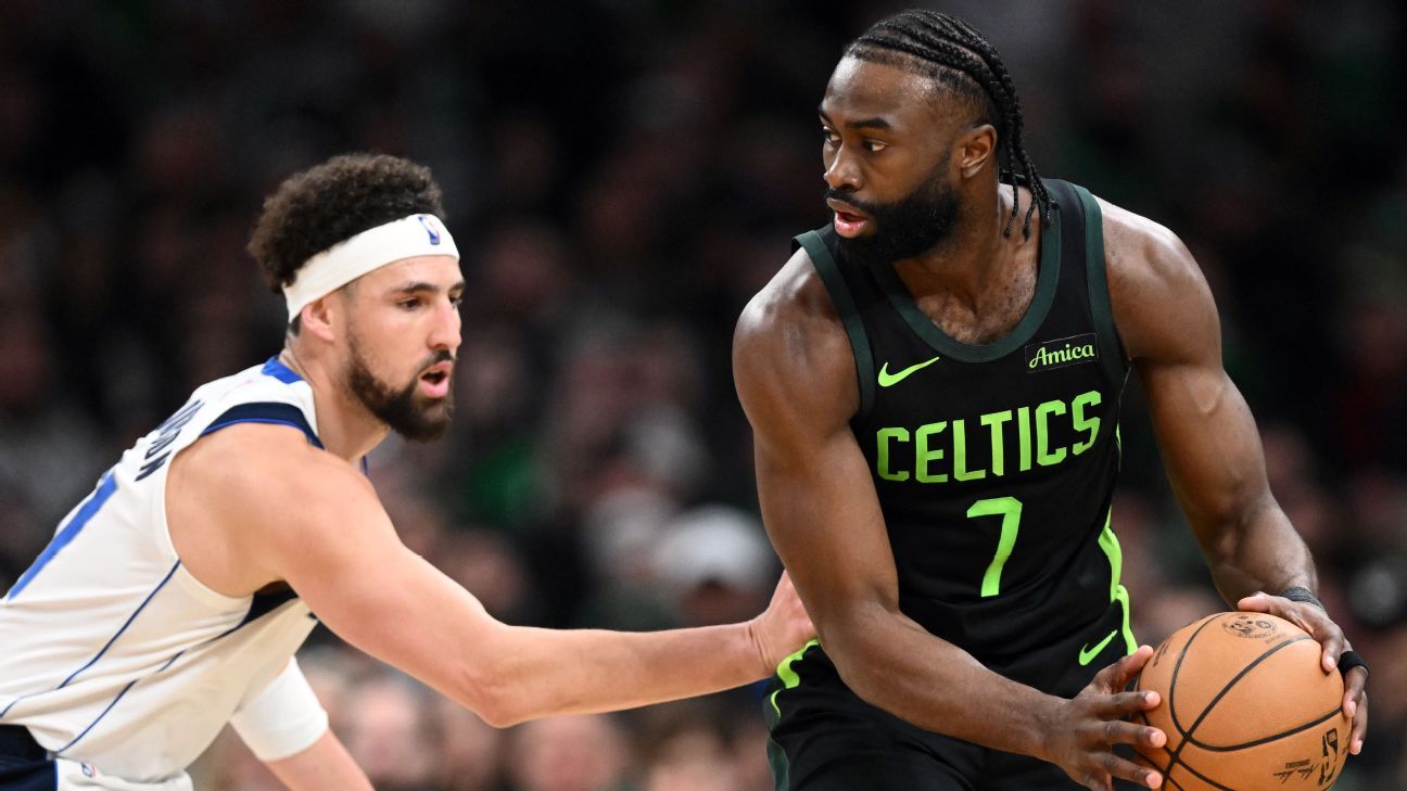 Celtics' Brown out at least 2 games due to knee