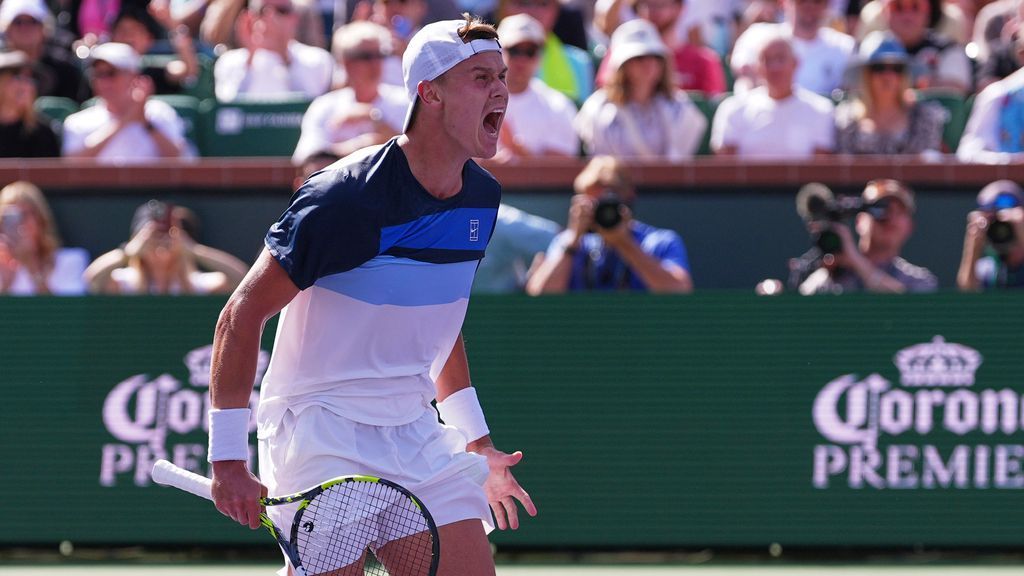 Rune beats Medvedev, into final at Indian Wells