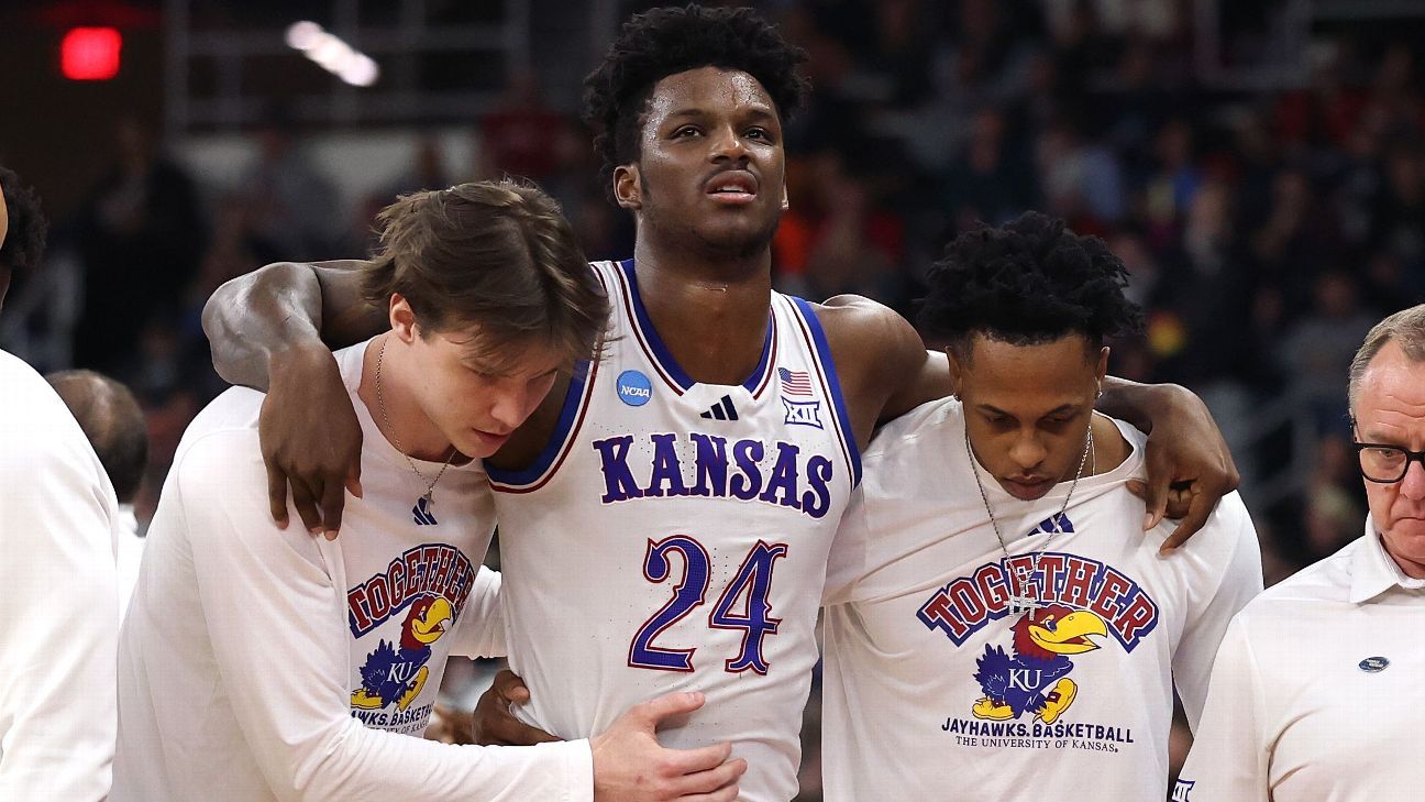 Kansas' KJ Adams Injured in NCAA Loss