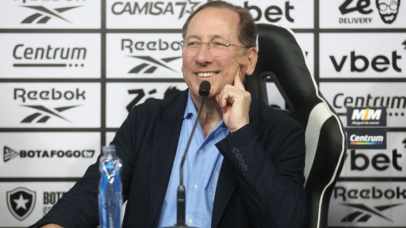 Textor provoca PSG antes de jogo contra Botafogo no Mundial: 'Pequeno time de Paris'