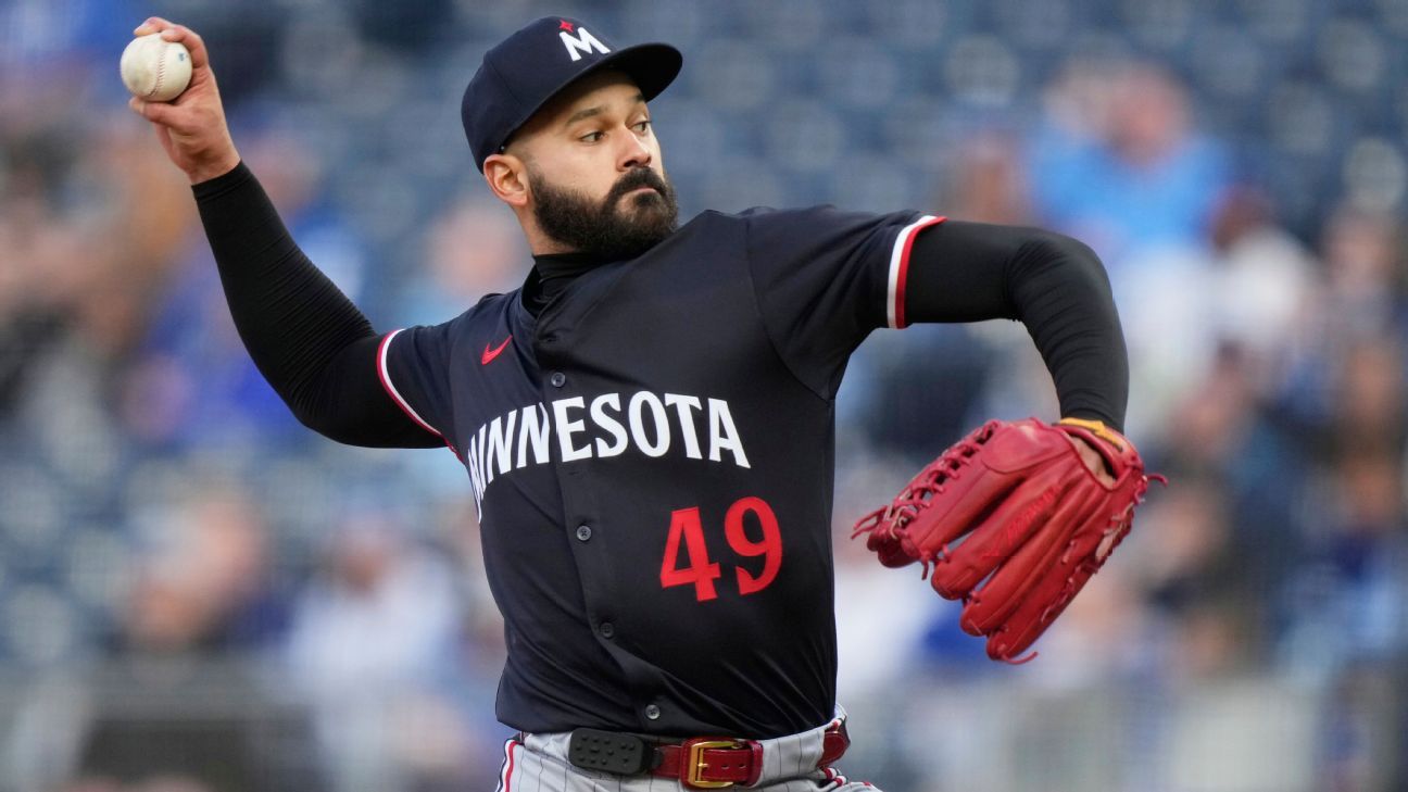 Twins’ Lopez exits start; MRI set on hamstring