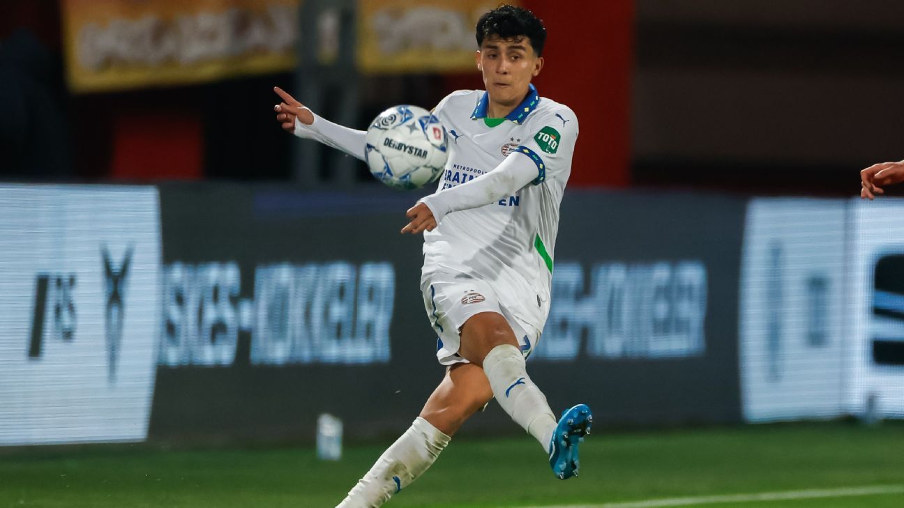 Source: USMNT’s Ledezma mulling Chivas interest