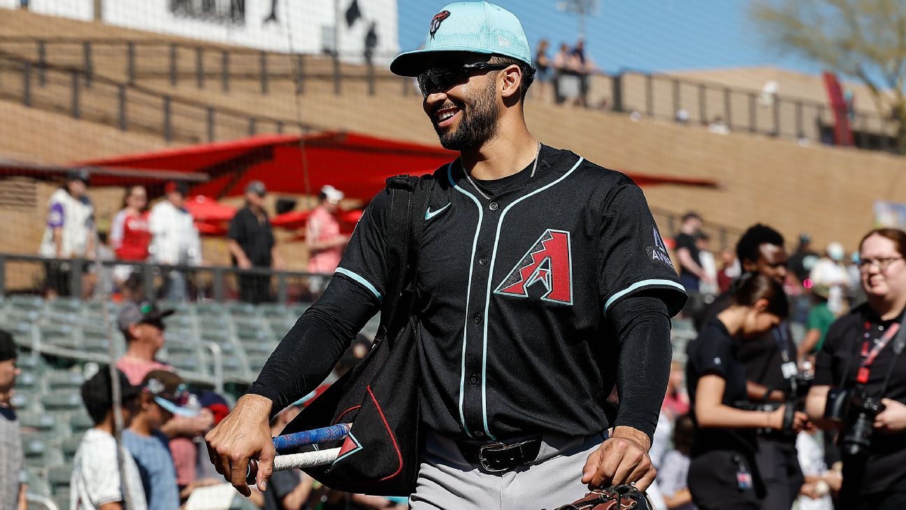 Reports: D-Backs to call up top prospect Lawlar