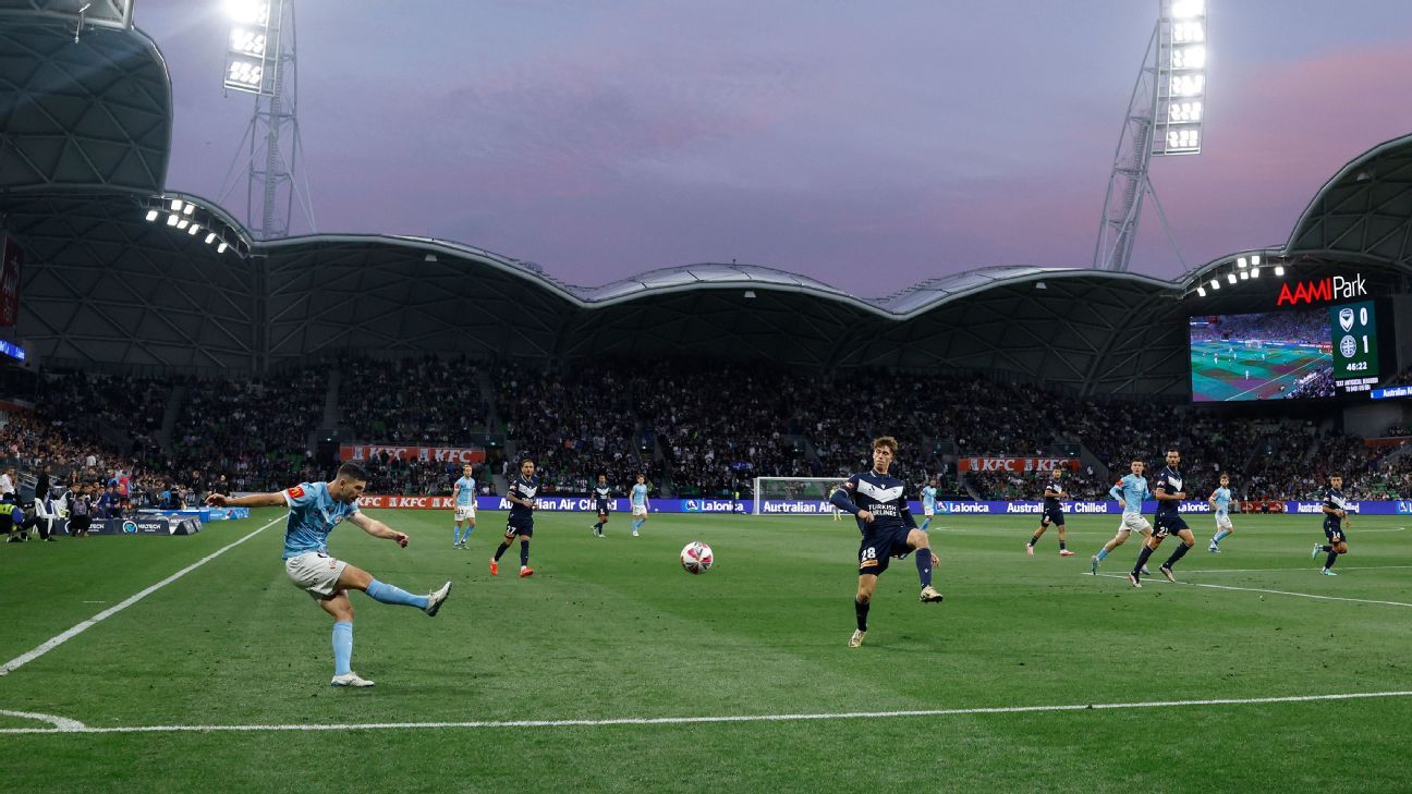 A-League Grand Final live blog: Melbourne Victory take on City