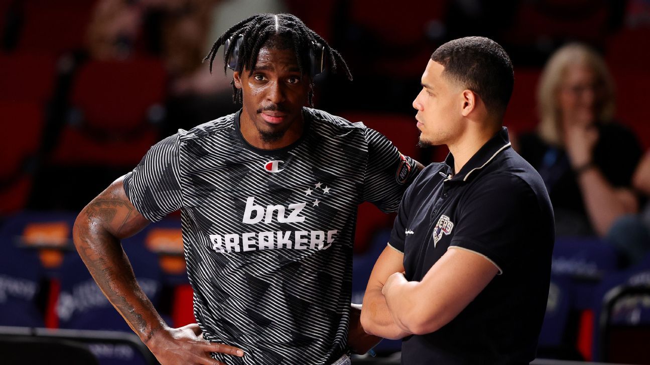36ers complete roster with Zylan Cheatham