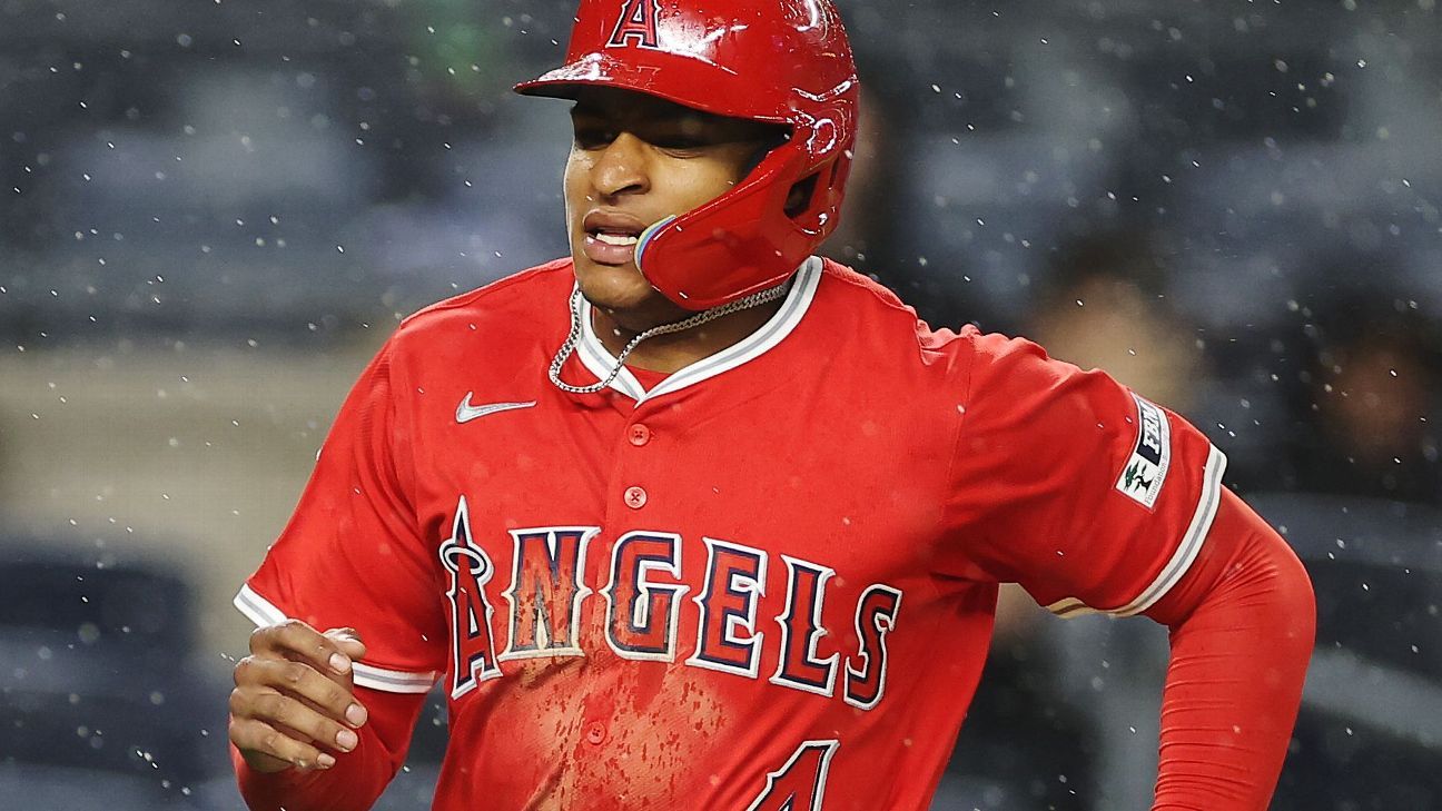 NYC native Moore posts 1st MLB hit vs. Yankees