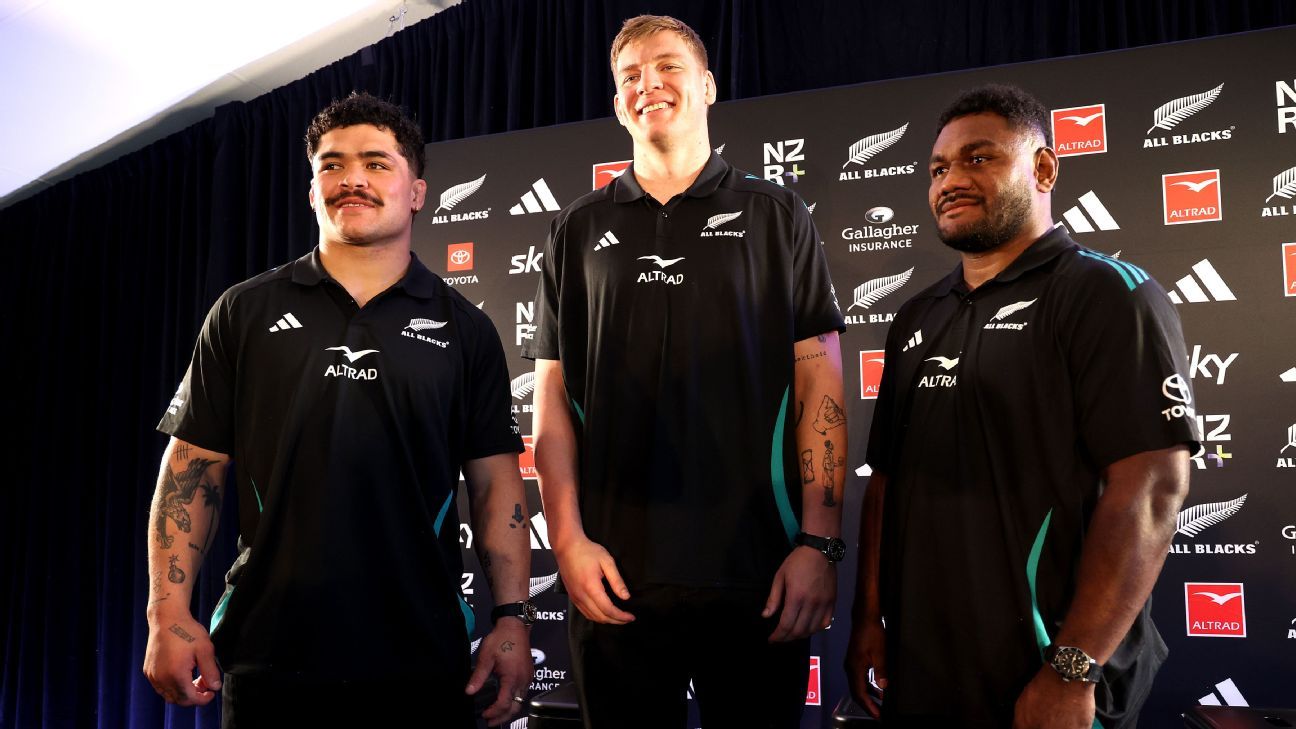 Plessis Kirif [L], Fabian Holland [C] y Timoci Tavatavanawai podrían debutar con los All Blacks contra Francia en julio