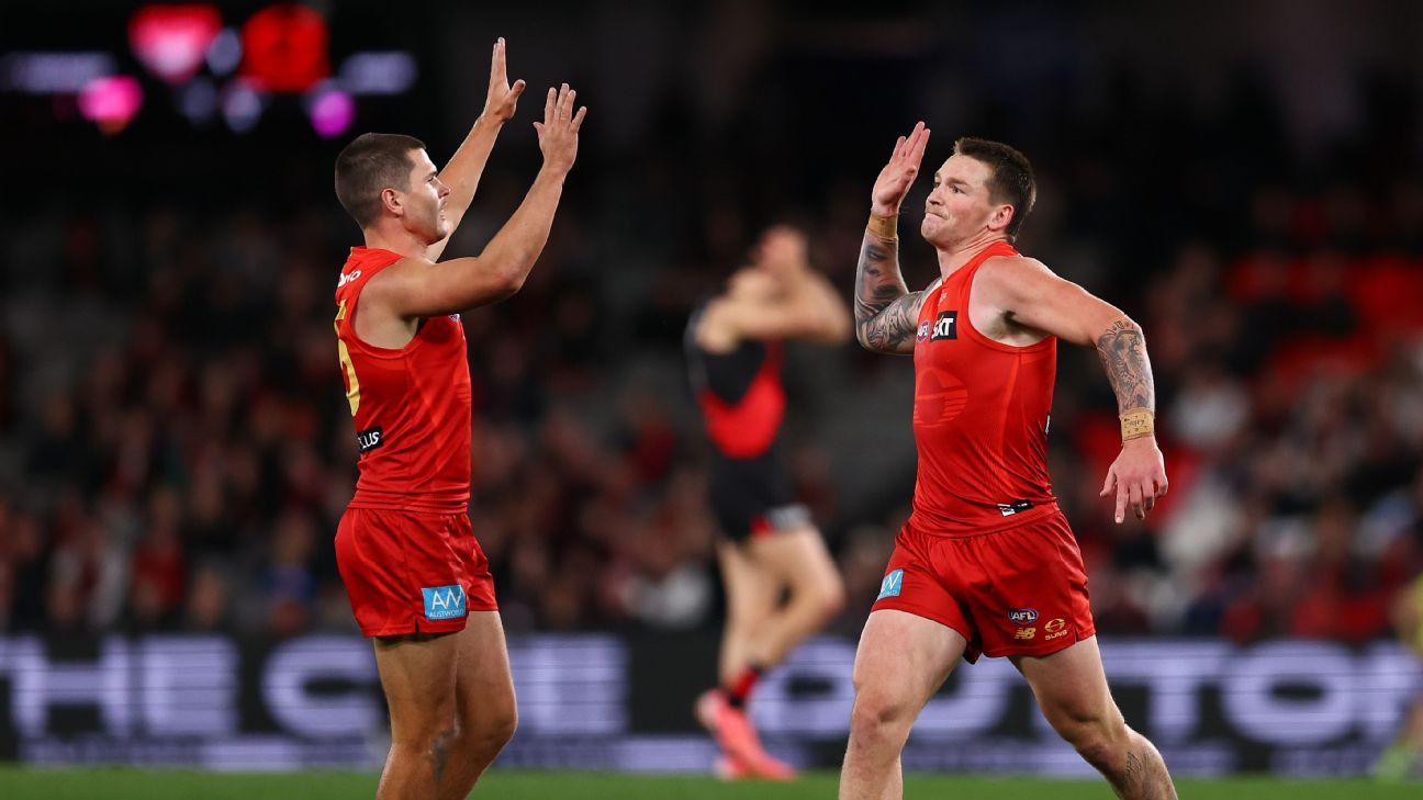 Suns rise over Bombers to keep finals dreams on track