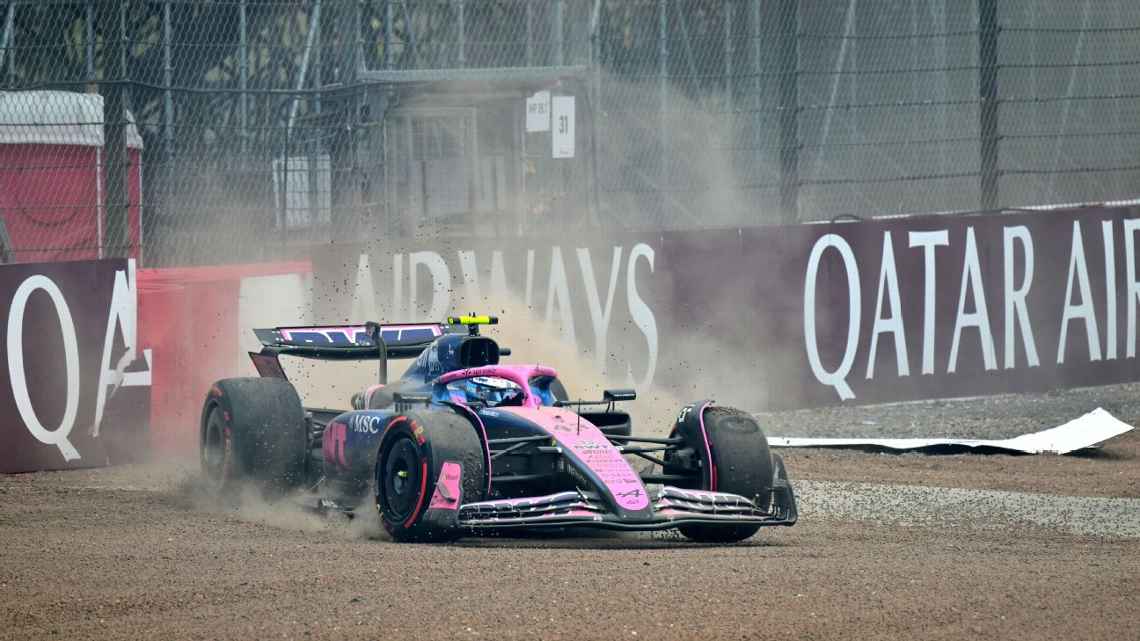 Франко Колапинто вылетает с трассы в квалификации Гран-при Великобритании