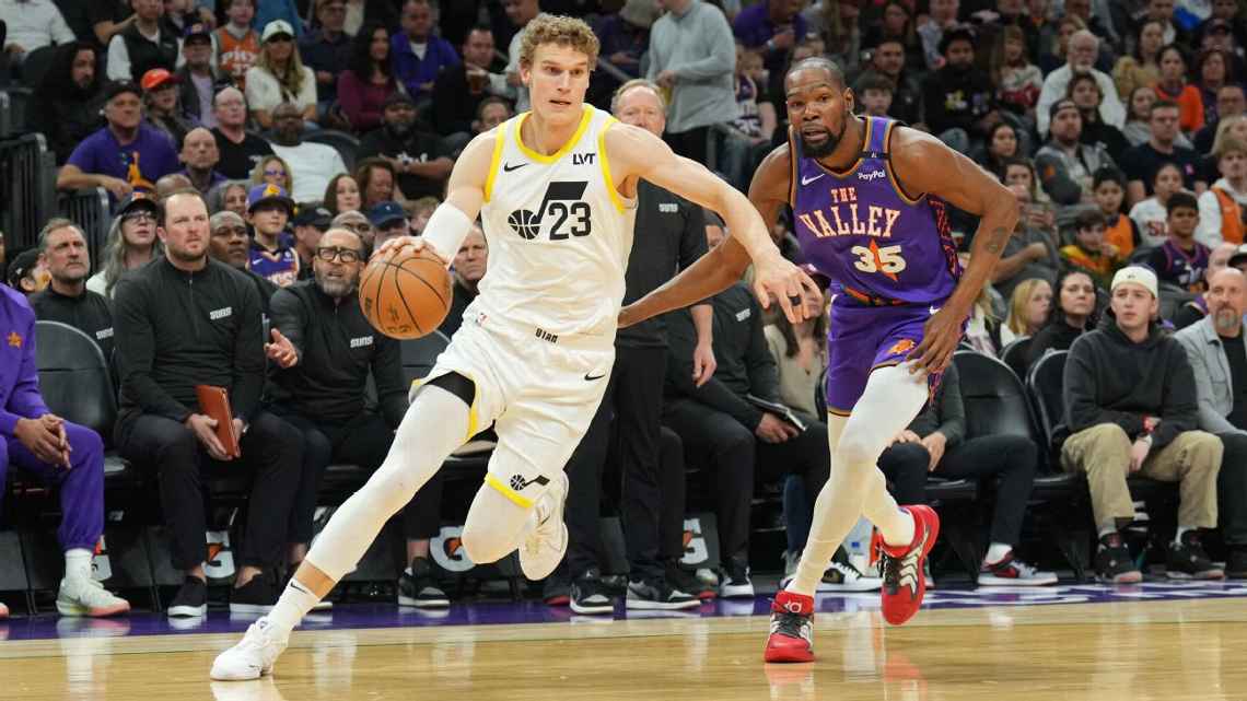 Lauri Markkanen jugando para los Utah Jazz