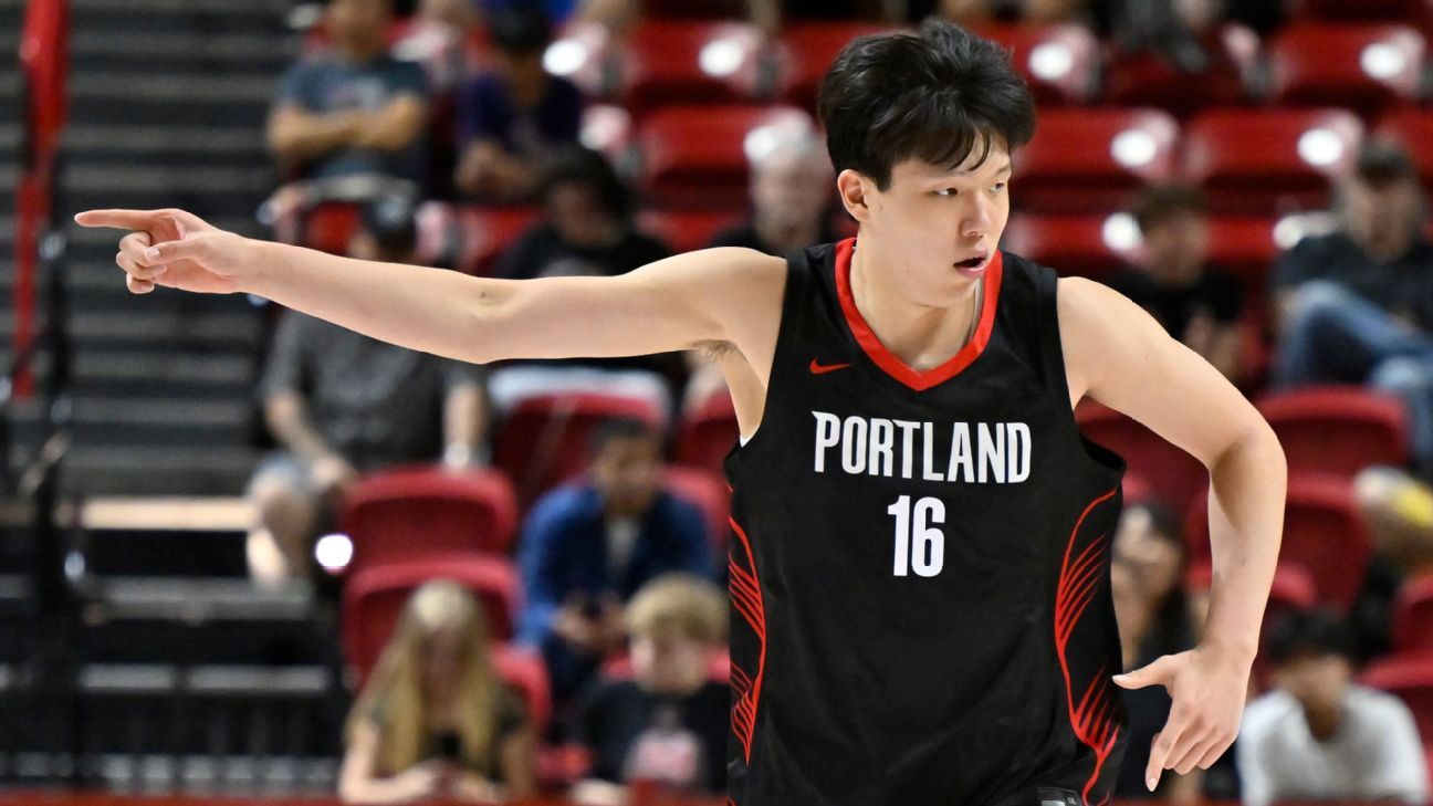 Yang Hansen in action during NBA Summer League