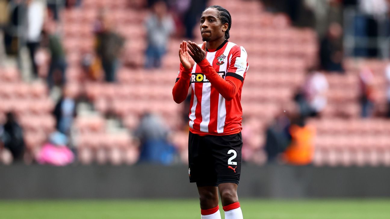 Walker-Peters joins West Ham on free transfer