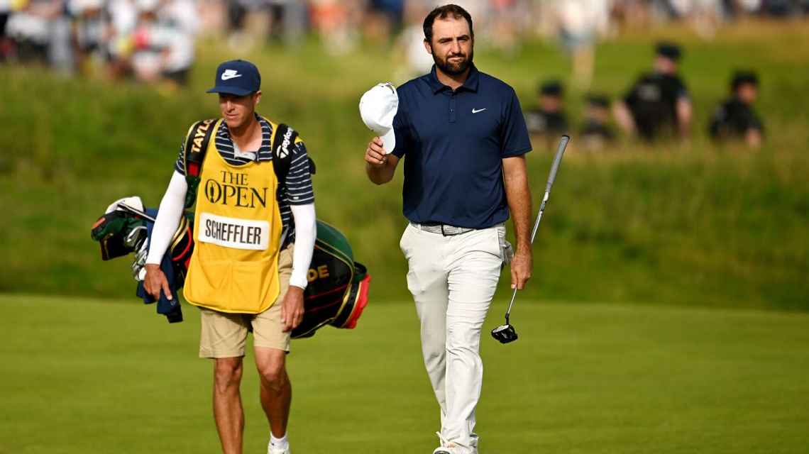 Scottie Scheffler en el hoyo 18 de Royal Portrush