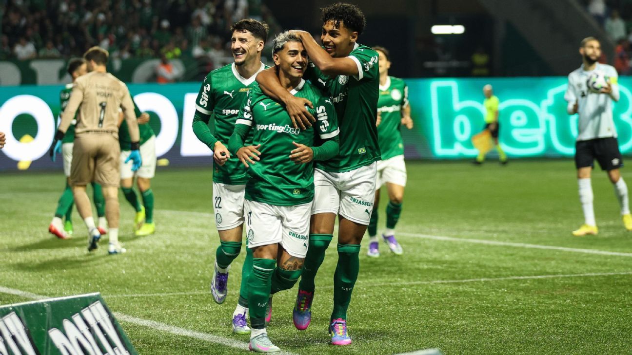 Palmeiras mantém busca a Cruzeiro e Flamengo após vitória sobre Grêmio no Brasileirão