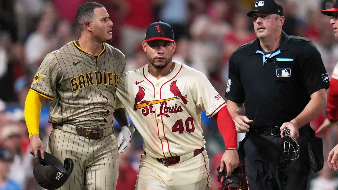  Benches clear in Padres-Cardinals as Machado, Contreras hit twice