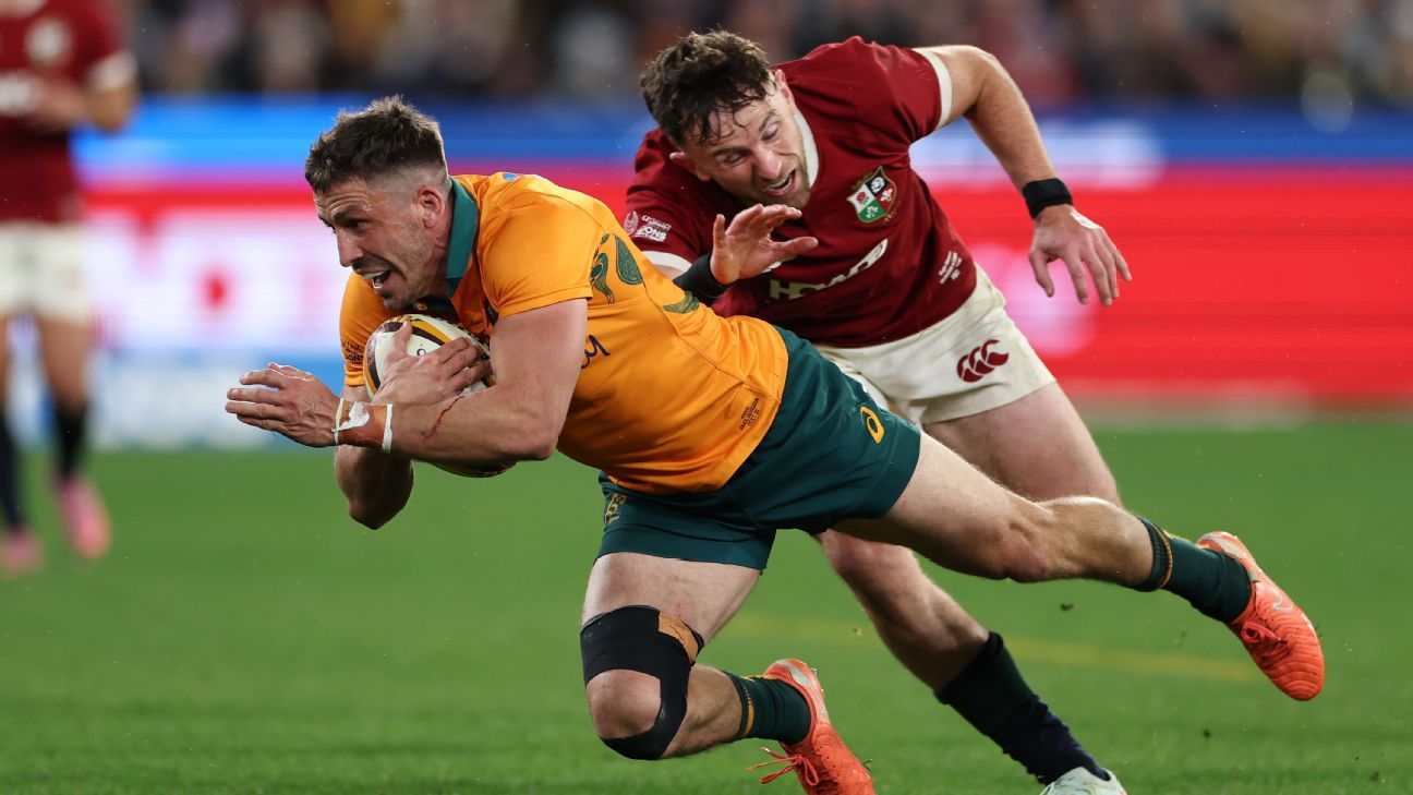 Jake Gordon anotó el segundo try de Australia en el MCG, pero los Wallabies luego perdieron la ventaja del primer tiempo