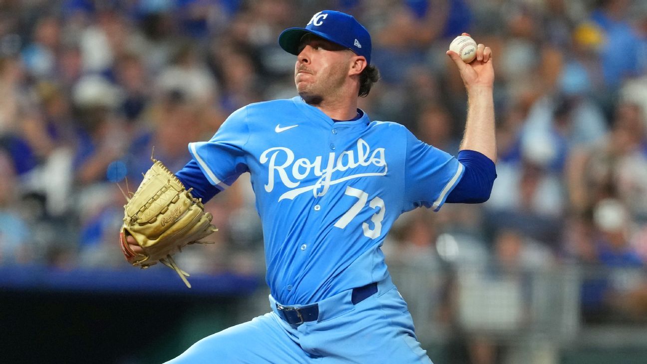 Royals use 9 pitchers in historic shutout of Braves