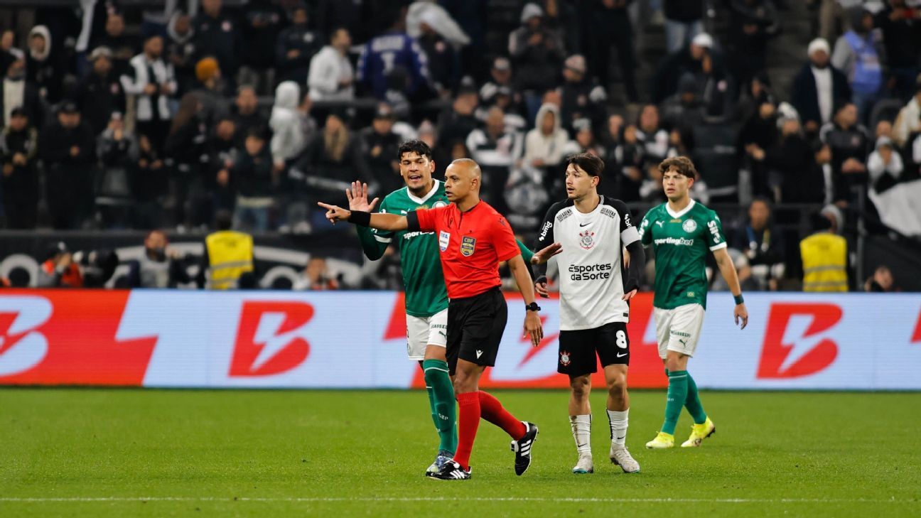 MARCAÇÃO EQUIVOCADA? CBF divulga áudio de pênalti polêmico em jogo do Palmeiras 
