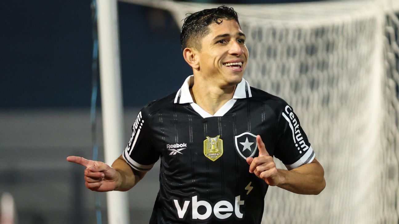 Savarino recusa Turquia e Qatar e fica no Botafogo