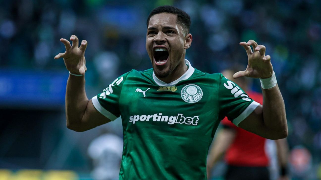 Vitor Roque, frustrado pelo Flamengo, vê no Palmeiras a chance de reverter 