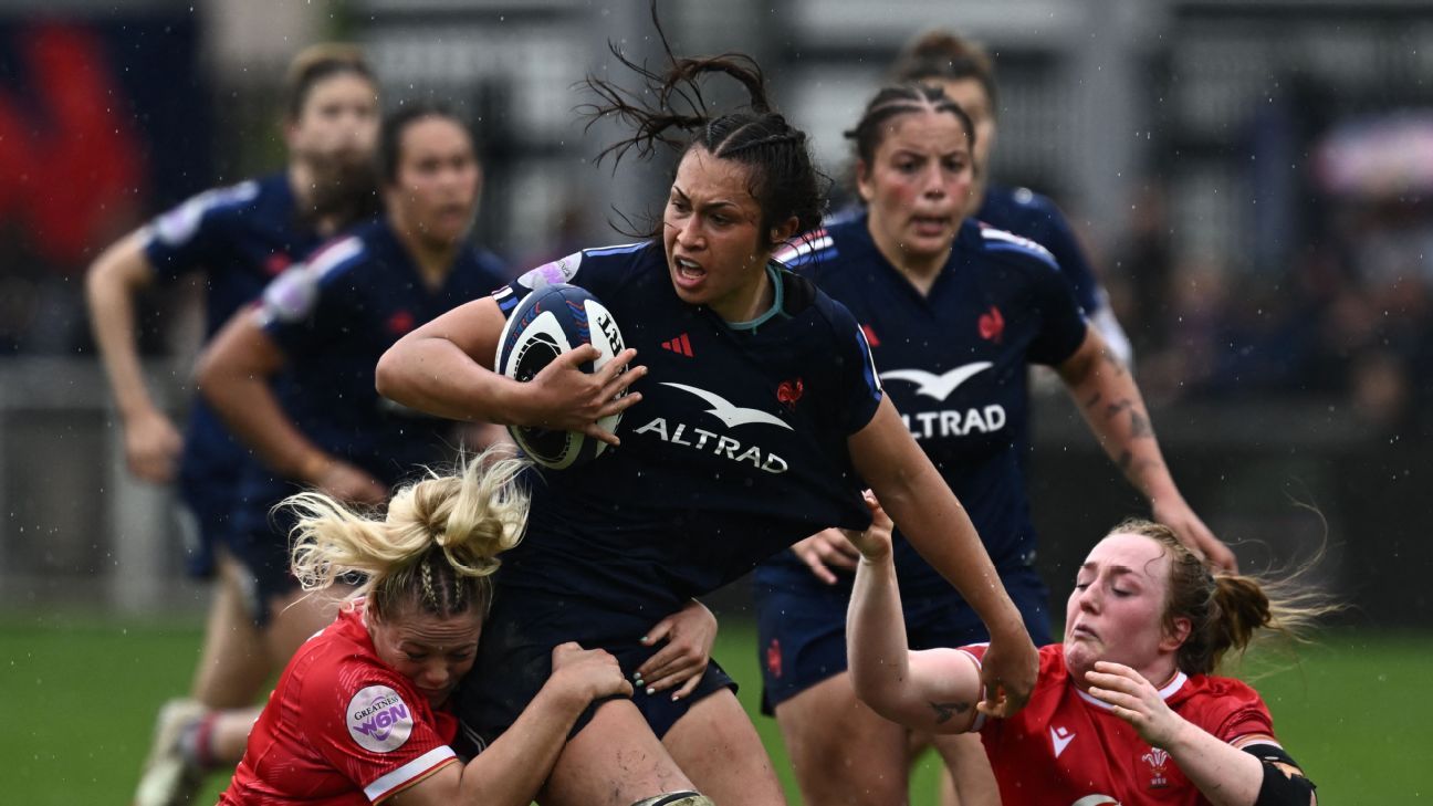 Manae Feleu (C) capitaneará a Francia en su segunda copa del mundo.