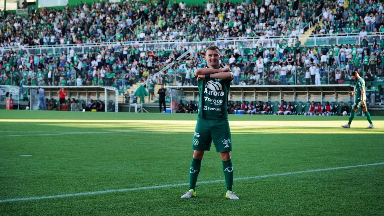 Olho vivo: o que a ascensão da chapecoense na série b diz ao mengão?