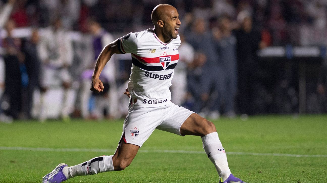 São Paulo relaciona Lucas Moura para 'decisão' contra LDU, mas deixa Oscar fora do banco