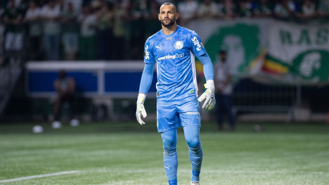 Weverton envia mensagem a Carlos Miguel sobre chegada de novo goleiro ao Palmeiras
