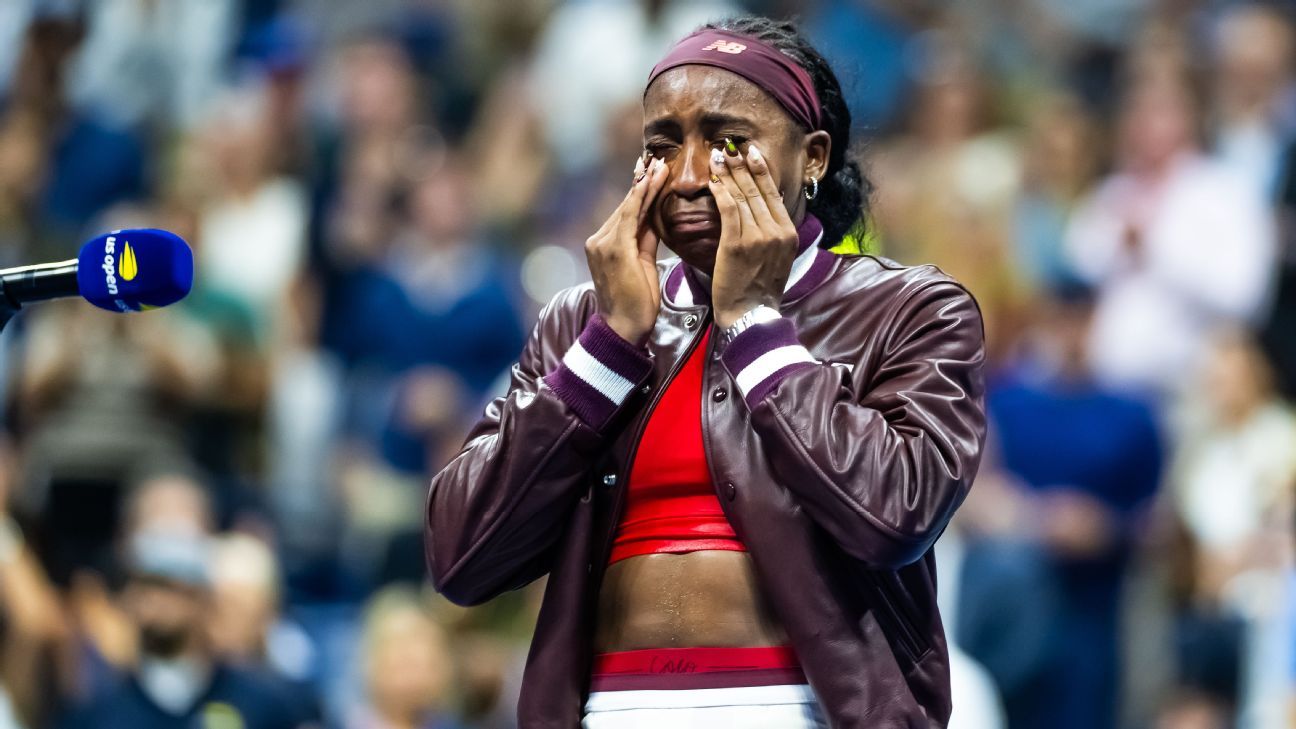 Coco Gauff llorando en la cancha