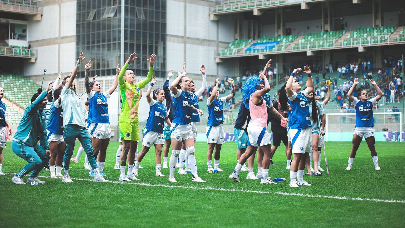 Corinthians e Cruzeiro garantem vaga na final do Brasileirão feminino
