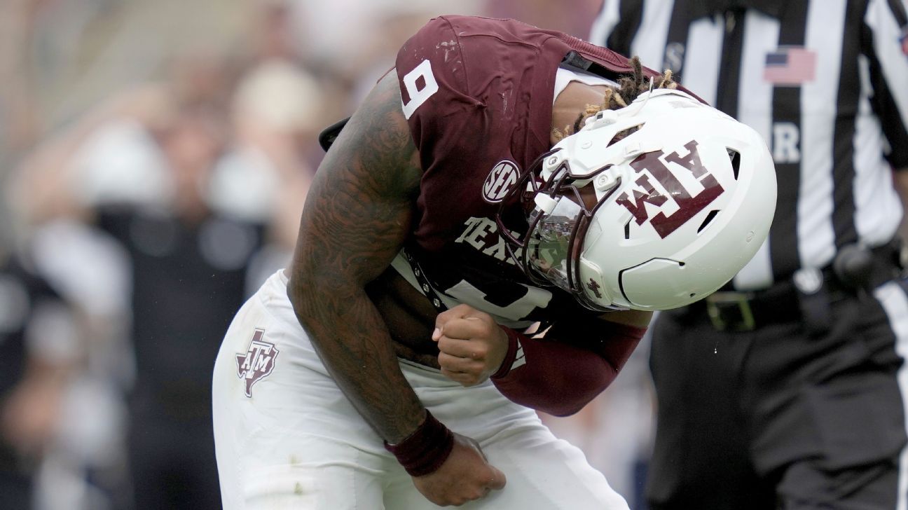 A&M's Howell sacks Utah St. QB 3 times in a row