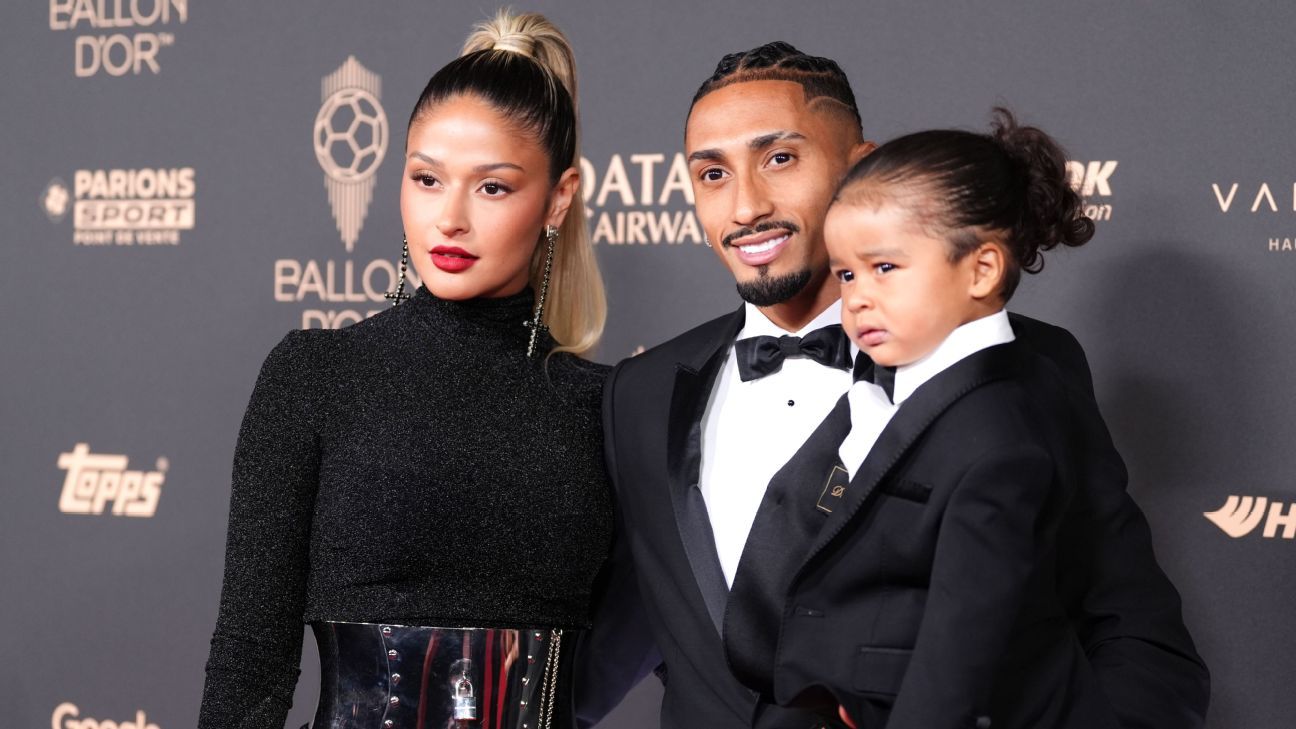 Raphinha posts resume on IG after FIFPRO snub