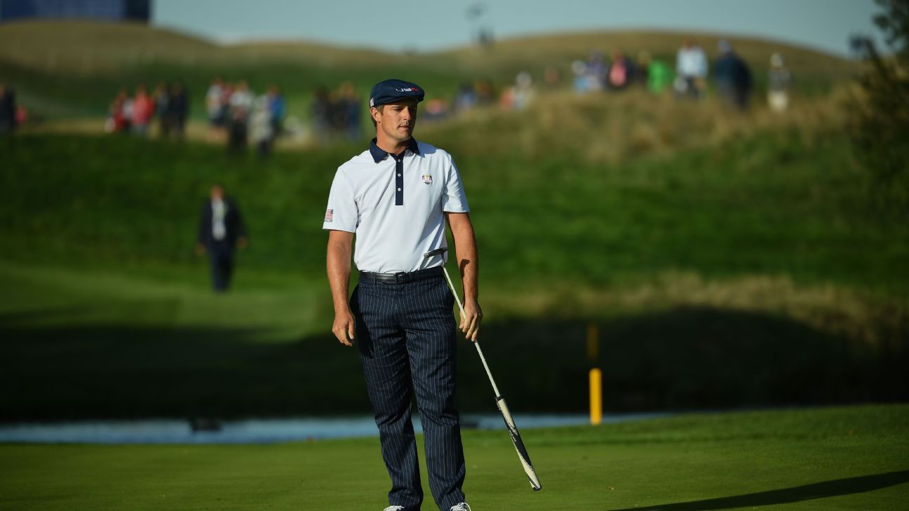Equipo USA Ryder Cup 2018, día dos con blanco y azul