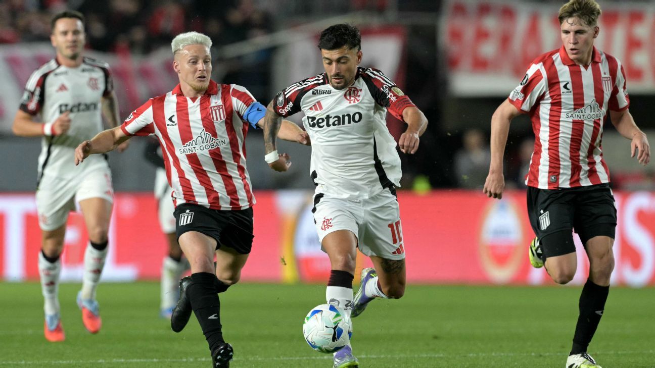 Arrascaeta alerta Flamengo sobre Liberta e crítica chances perdidas no jogo de ida